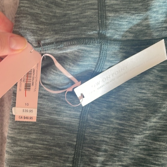 Victoria’s Secret 7/8 length NWT yoga pants leggings size 10 never worn - Picture 3 of 5